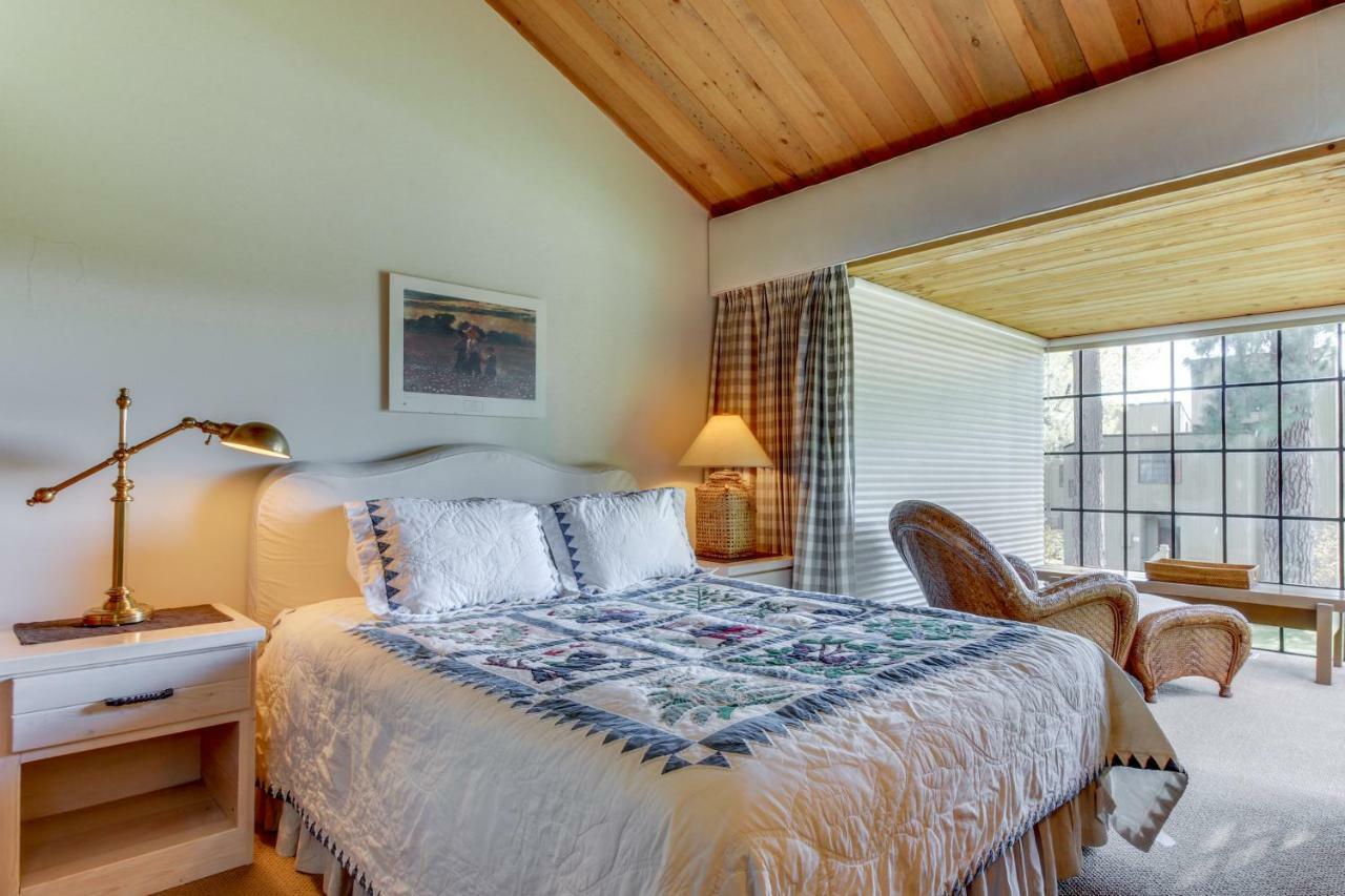 Country House Condo 63Black Butte Ranch エクステリア 写真